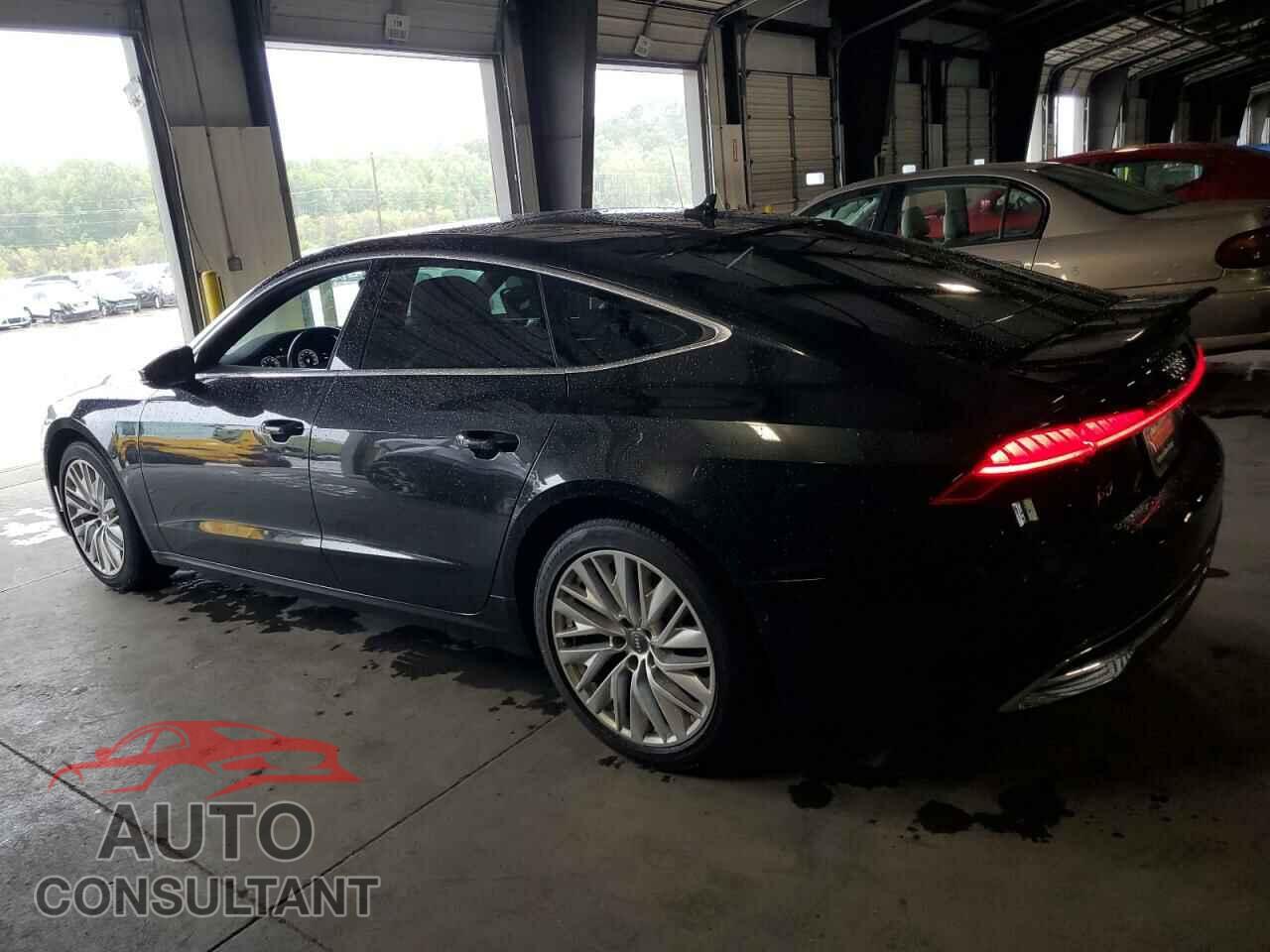 AUDI A7 2019 - WAUR2AF22KN052569
