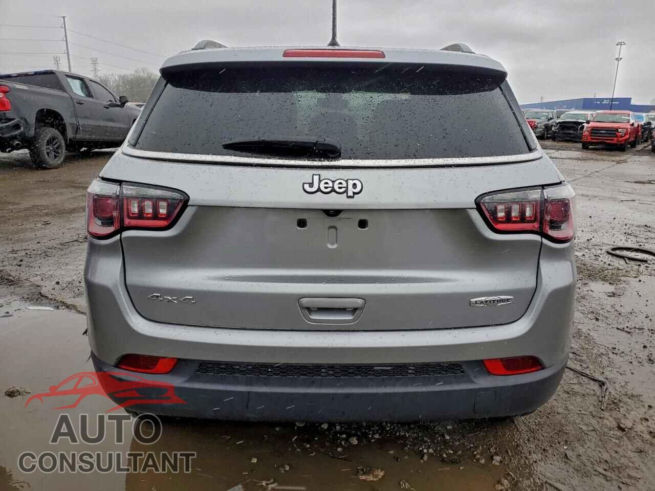 JEEP COMPASS 2018 - 3C4NJDBB2JT354535