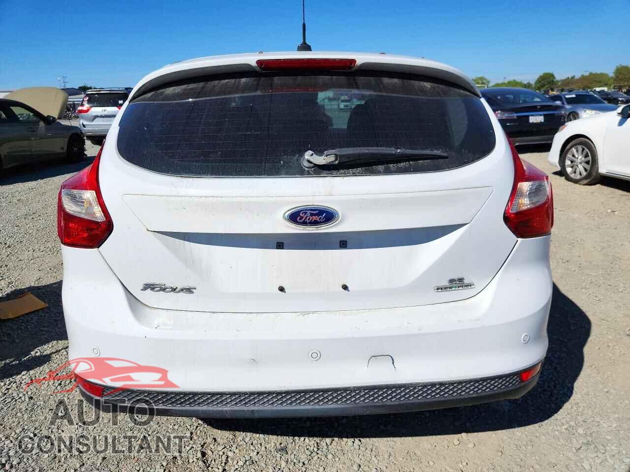 FORD FOCUS 2014 - 1FADP3K27EL254846