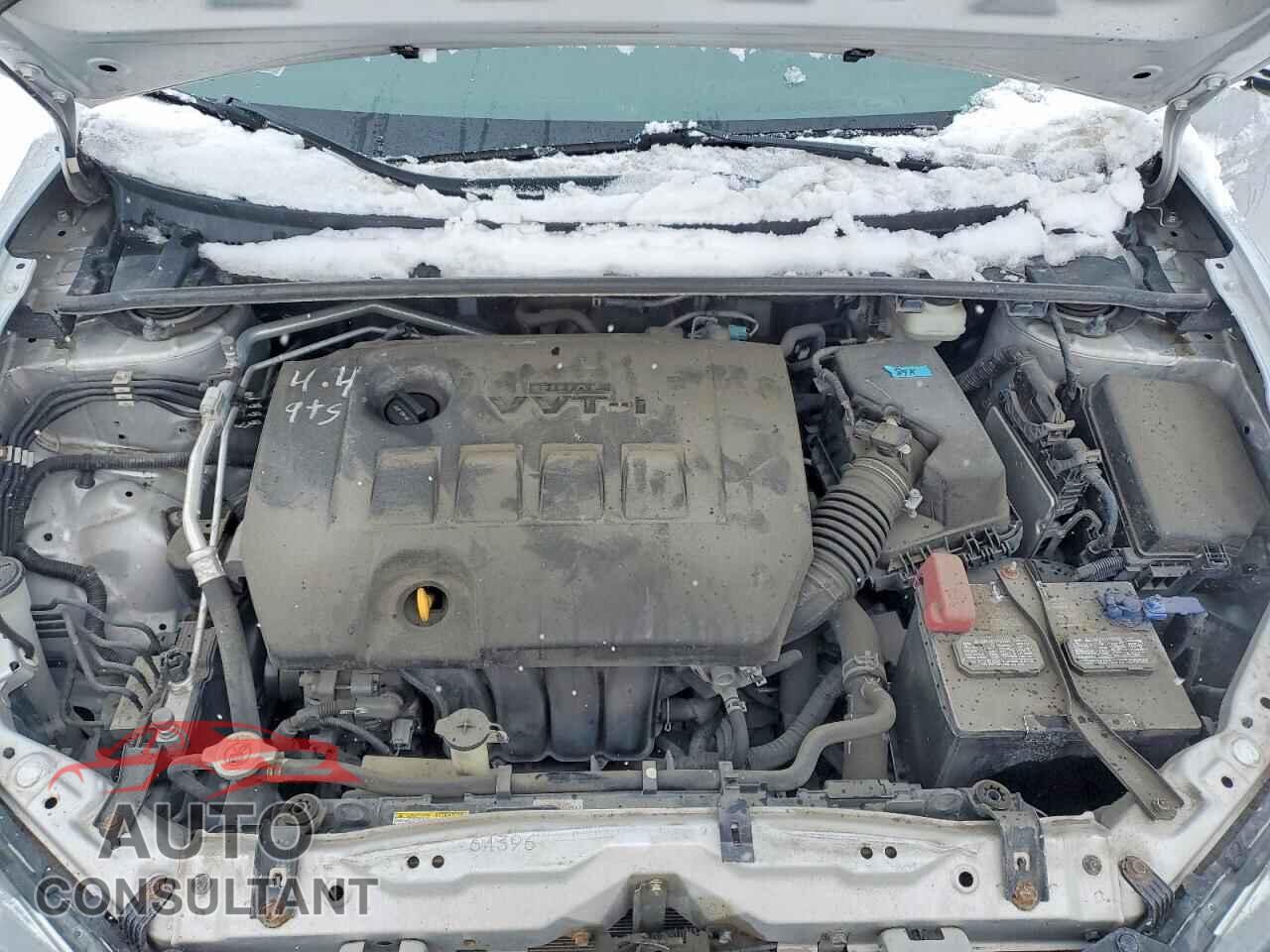 TOYOTA COROLLA 2019 - 2T1BURHE2KC236157