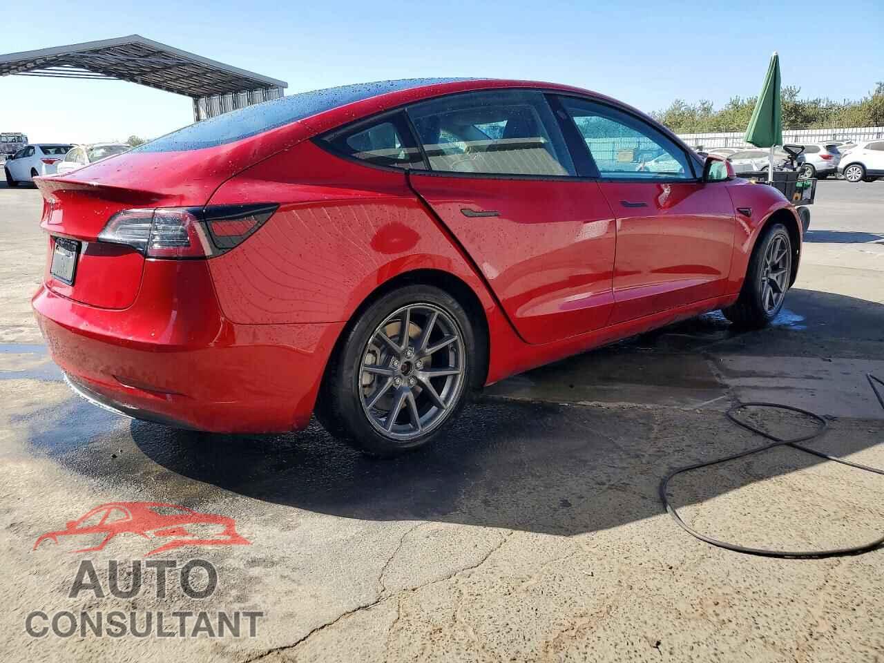TESLA MODEL 3 2022 - 5YJ3E1EA8NF289708