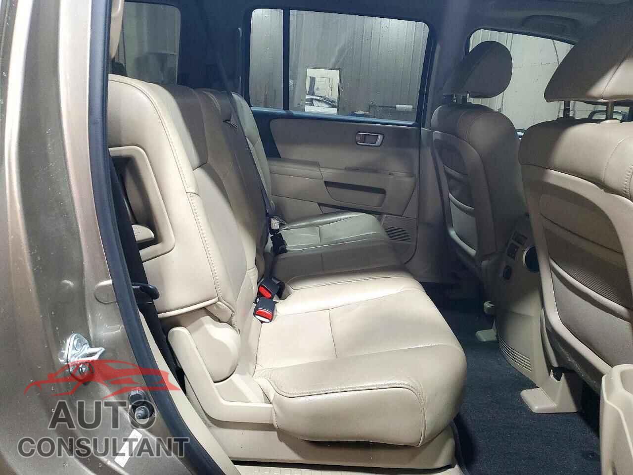HONDA PILOT 2011 - 5FNYF3H57BB029812