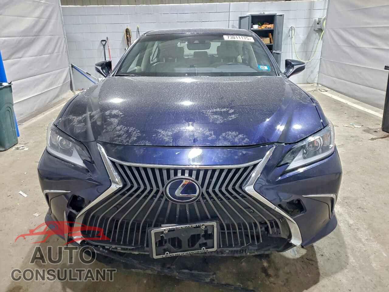 LEXUS ES300 2019 - JTHB21B15K2000791