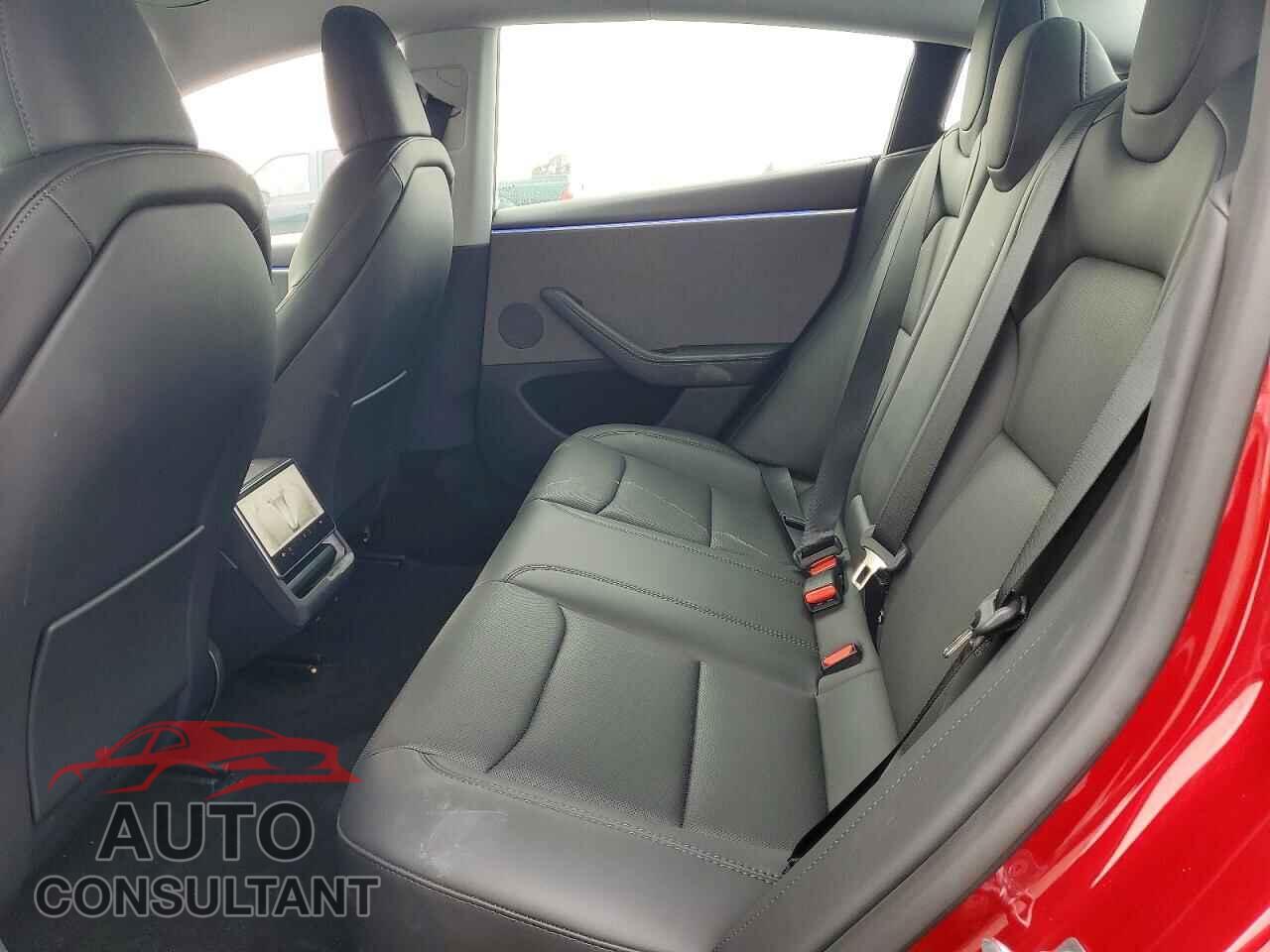 TESLA MODEL 3 2025 - 5YJ3E1EA6SF011868