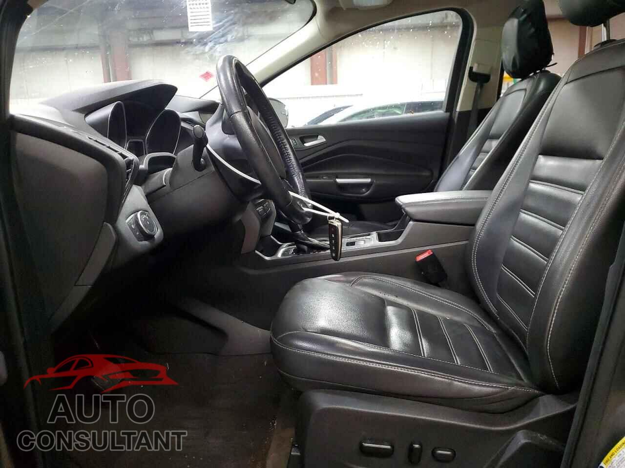 FORD ESCAPE 2019 - 1FMCU9HD0KUB22149