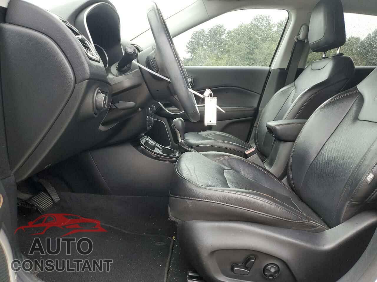 JEEP COMPASS 2018 - 3C4NJDCB9JT306903