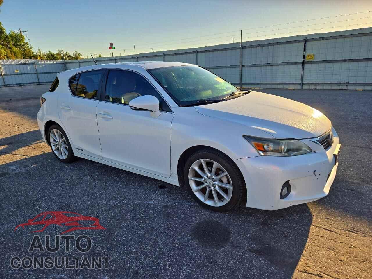 LEXUS CT 200 2013 - JTHKD5BH8D2135538