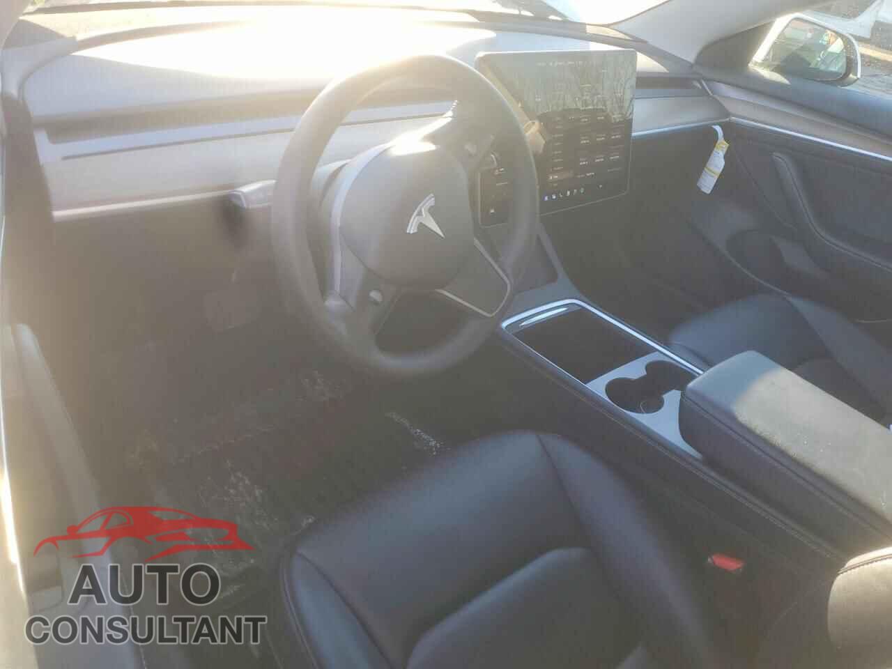 TESLA MODEL 3 2022 - 5YJ3E1EA3NF313171