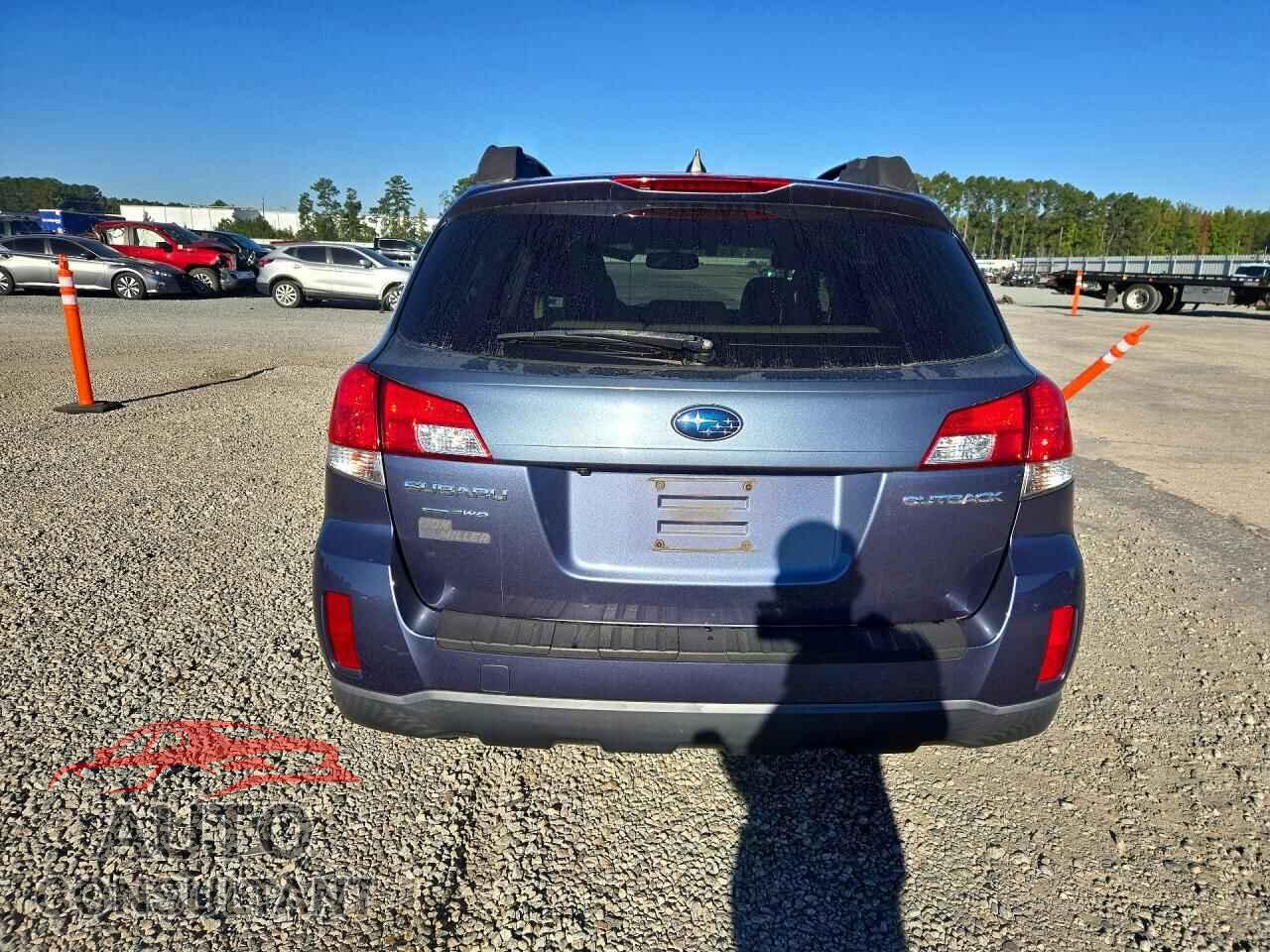SUBARU OUTBACK 2014 - 4S4BRCNC8E3287057