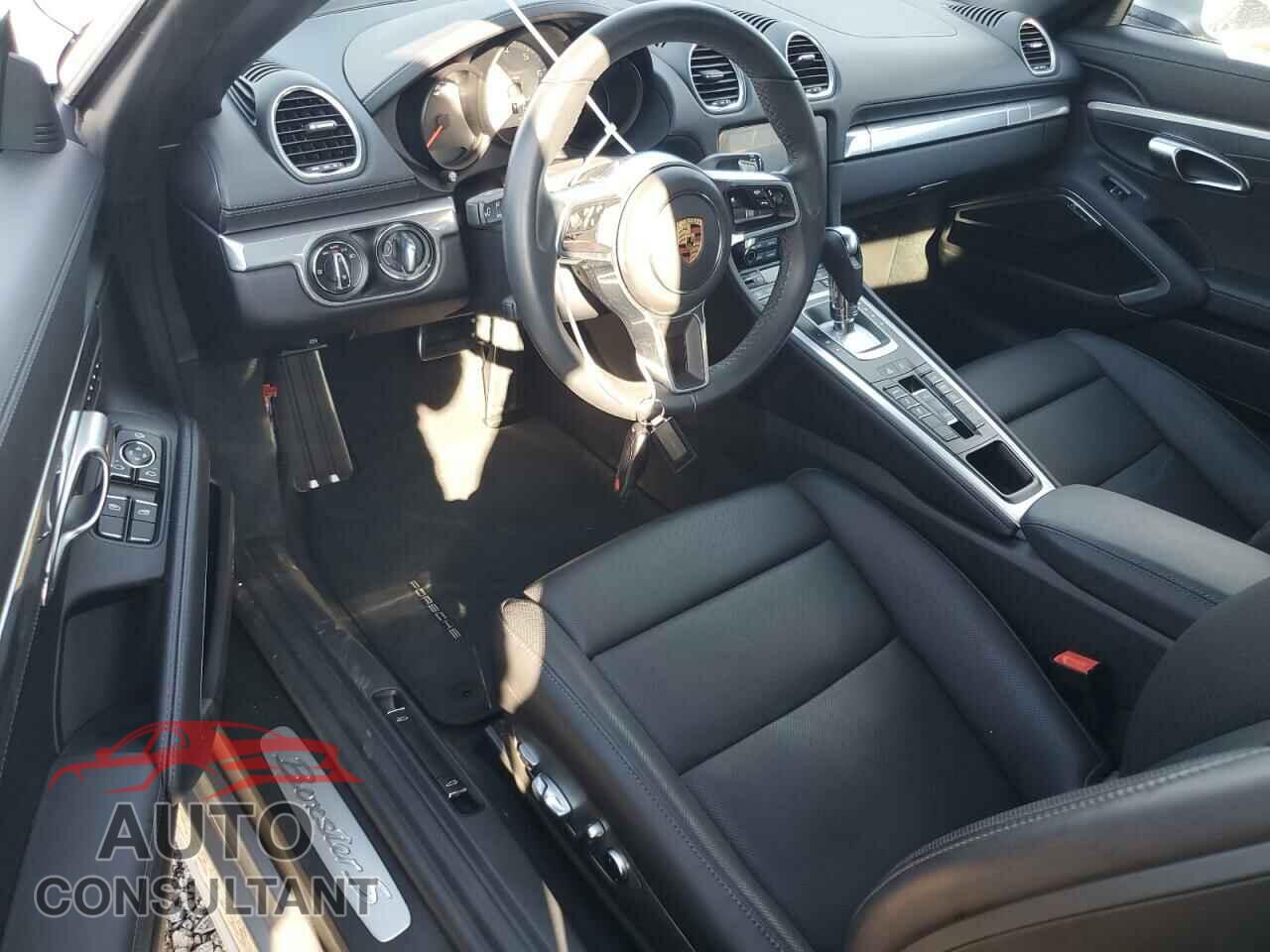 PORSCHE BOXSTER 2023 - WP0CB2A82PS213103