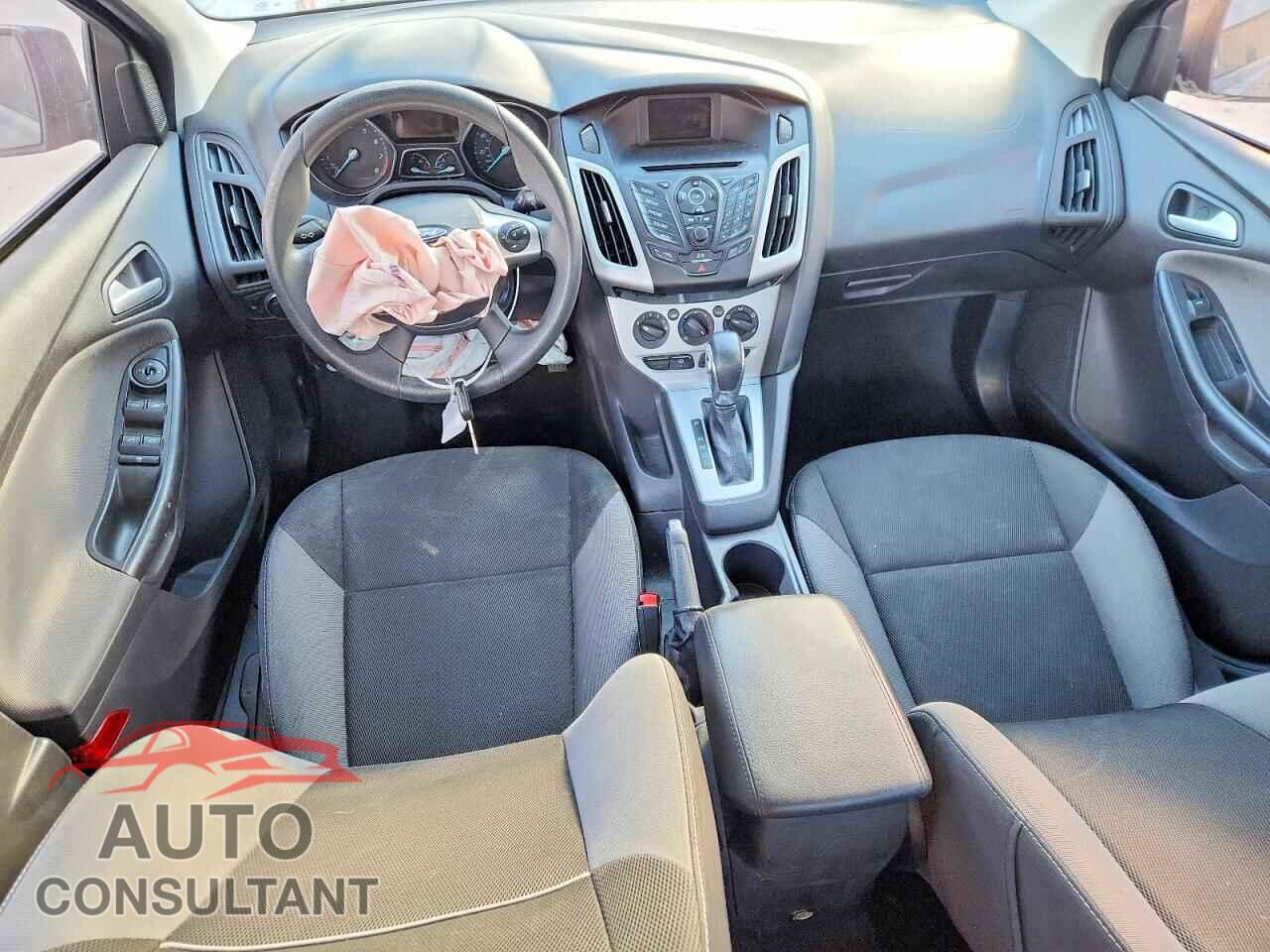 FORD FOCUS 2014 - 1FADP3F21EL317675