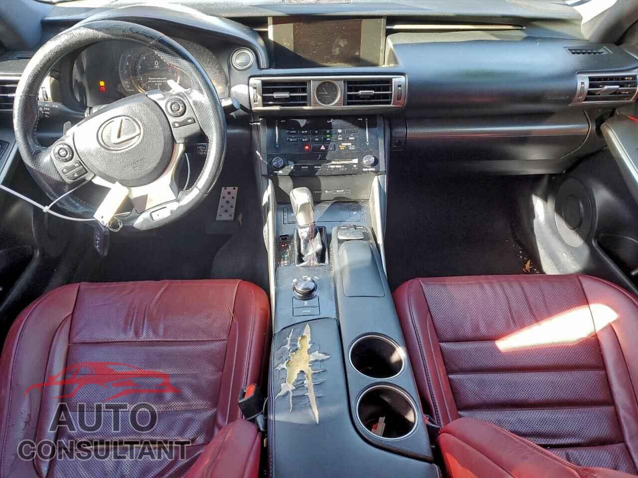 LEXUS IS 2014 - JTHCE1D22E5000266