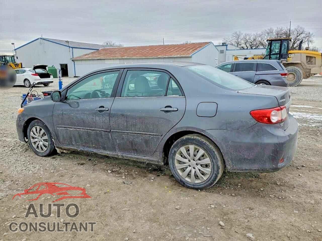 TOYOTA COROLLA 2013 - 2T1BU4EE3DC099613