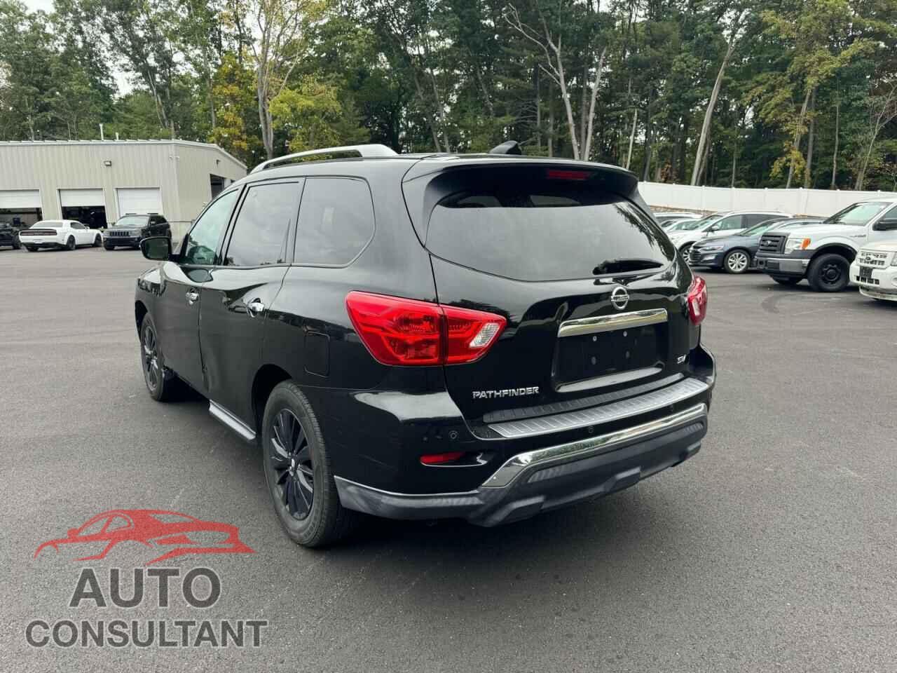 NISSAN PATHFINDER 2017 - 5N1DR2MN9HC662948