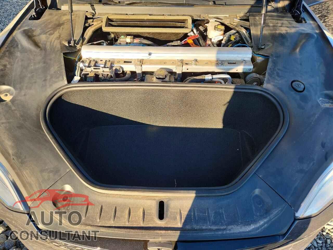 TESLA MODEL S 2022 - 5YJSA1E5XNF462915
