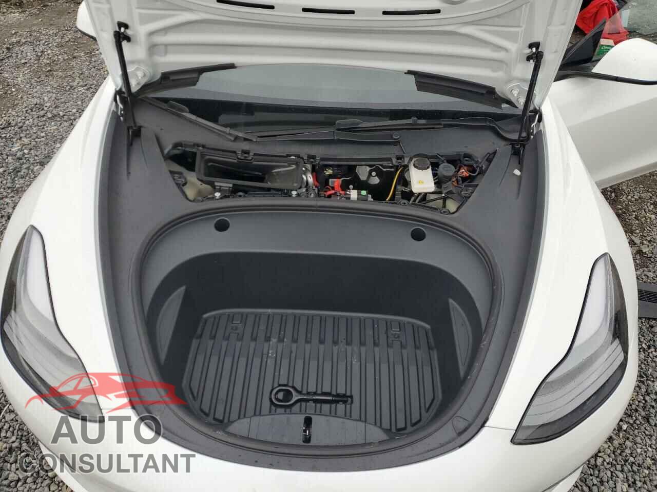 TESLA MODEL 3 2023 - 5YJ3E1EAXPF568015