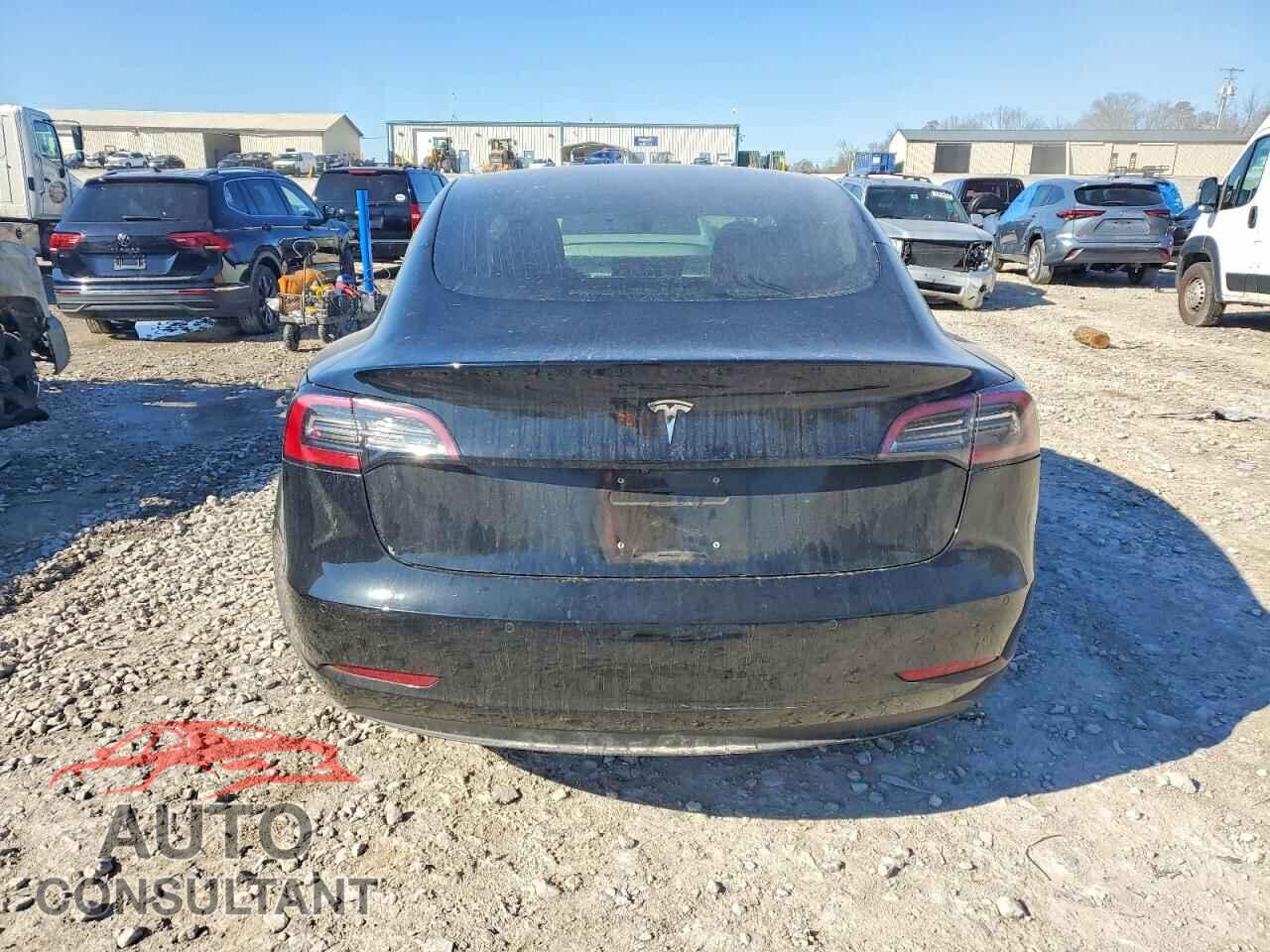 TESLA MODEL 3 2018 - 5YJ3E1EA7JF056963