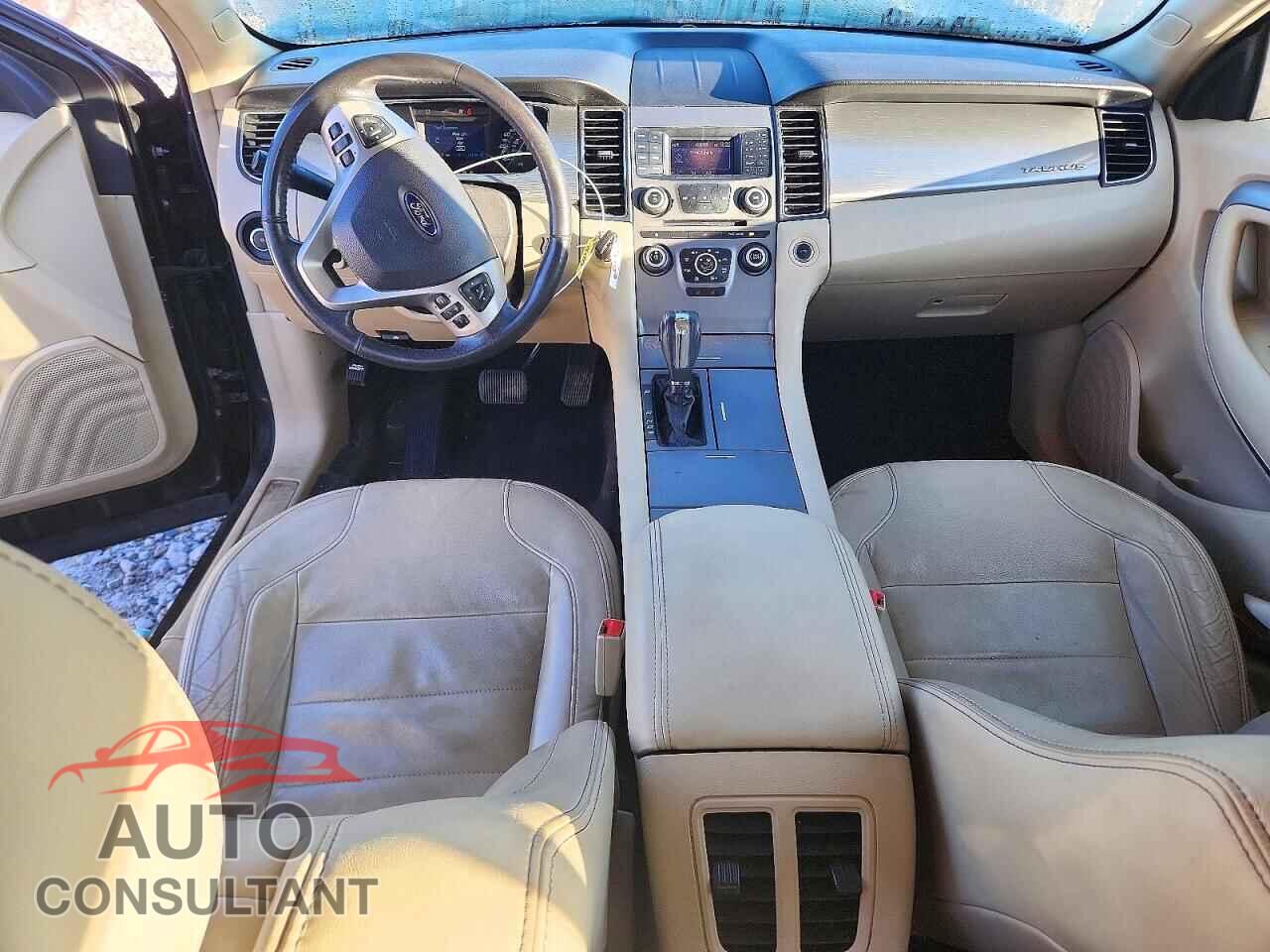 FORD TAURUS 2015 - 1FAHP2E80FG161091