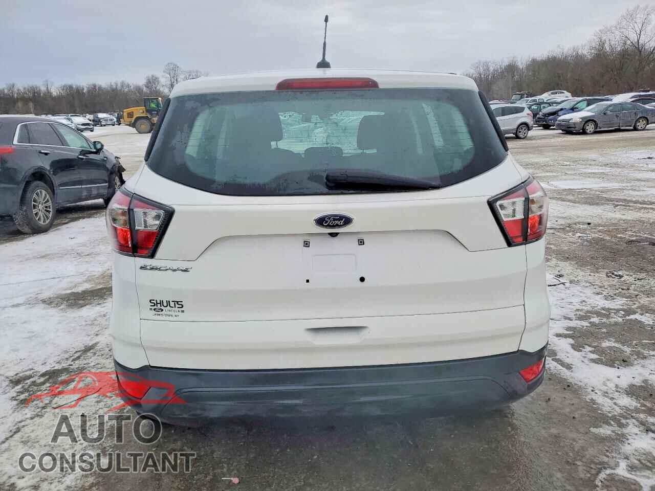 FORD ESCAPE 2017 - 1FMCU0F75HUB00245