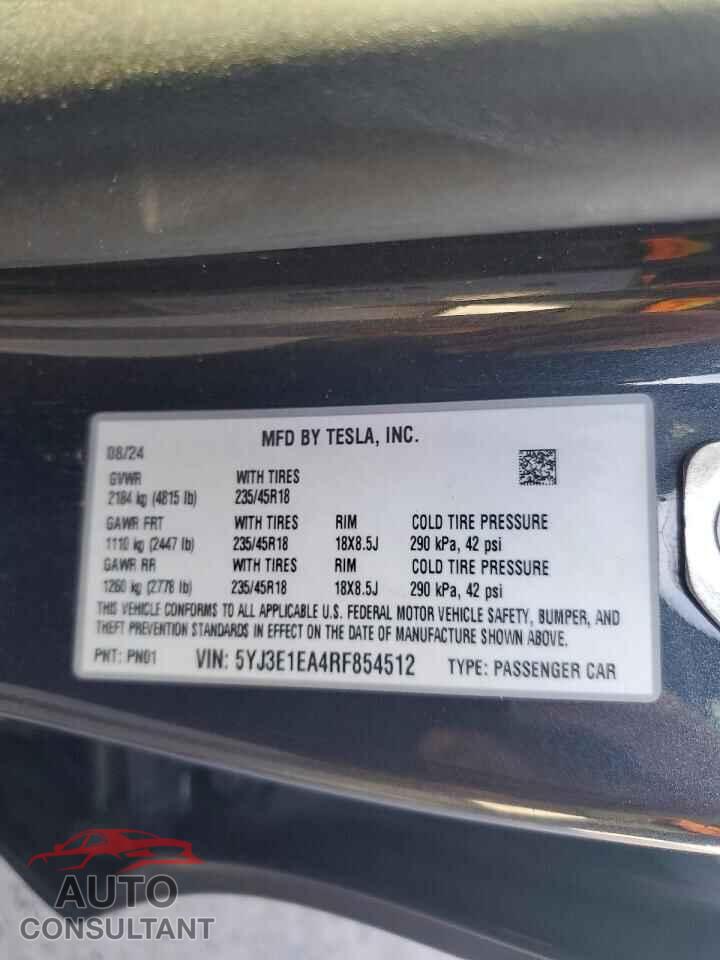 TESLA MODEL 3 2024 - 5YJ3E1EA4RF854512