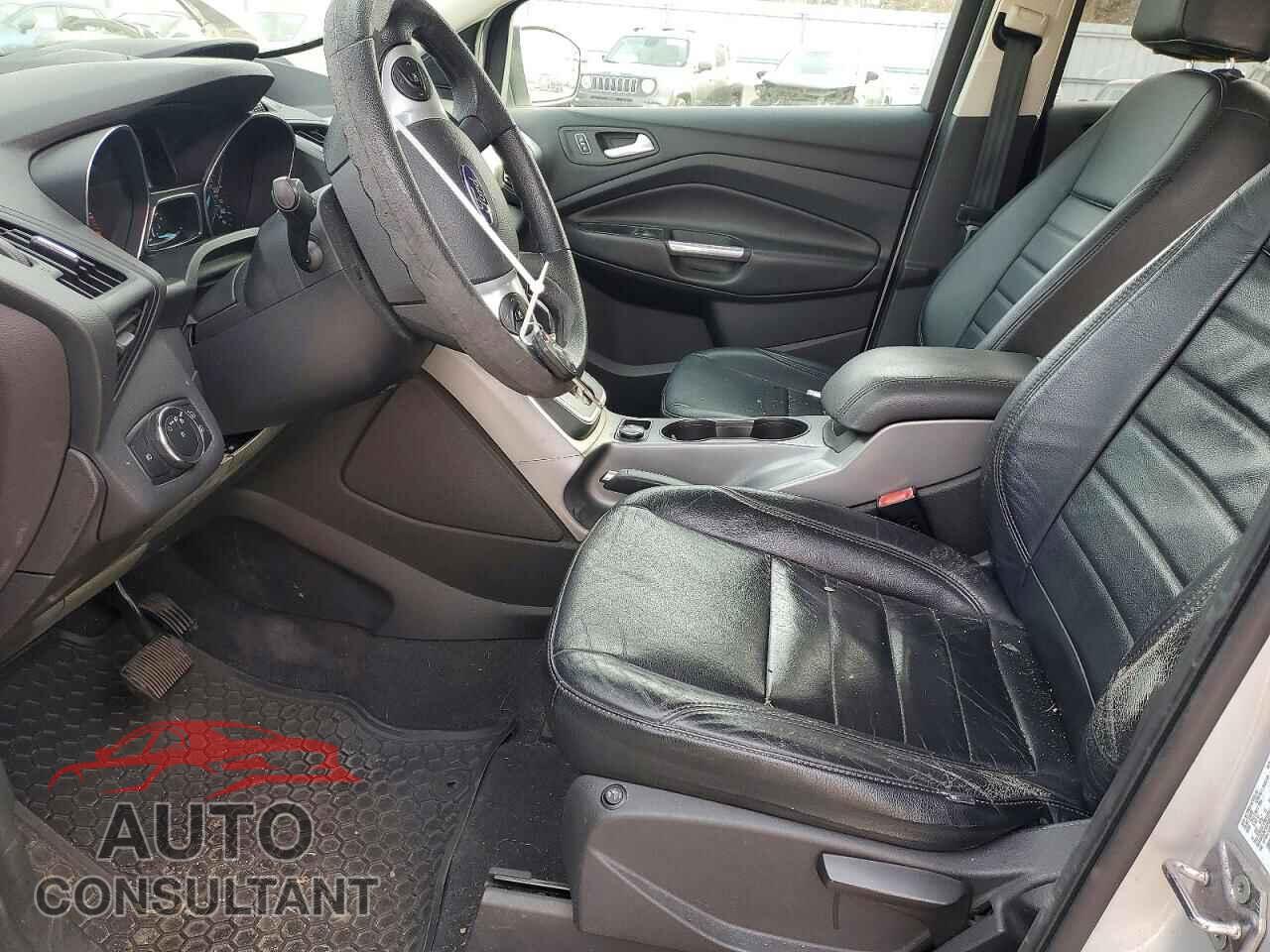 FORD ESCAPE 2013 - 1FMCU0GX2DUB00521
