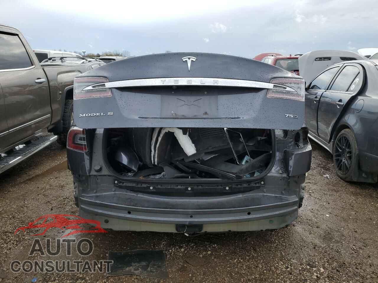 TESLA MODEL S 2018 - 5YJSA1E22JF295160