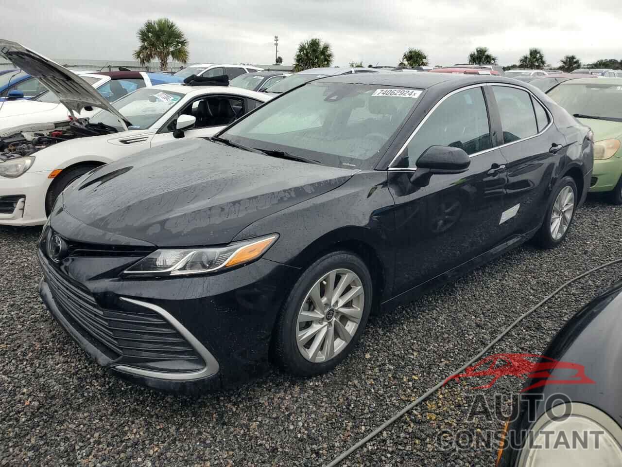 TOYOTA CAMRY 2021 - 4T1C11AK9MU456461