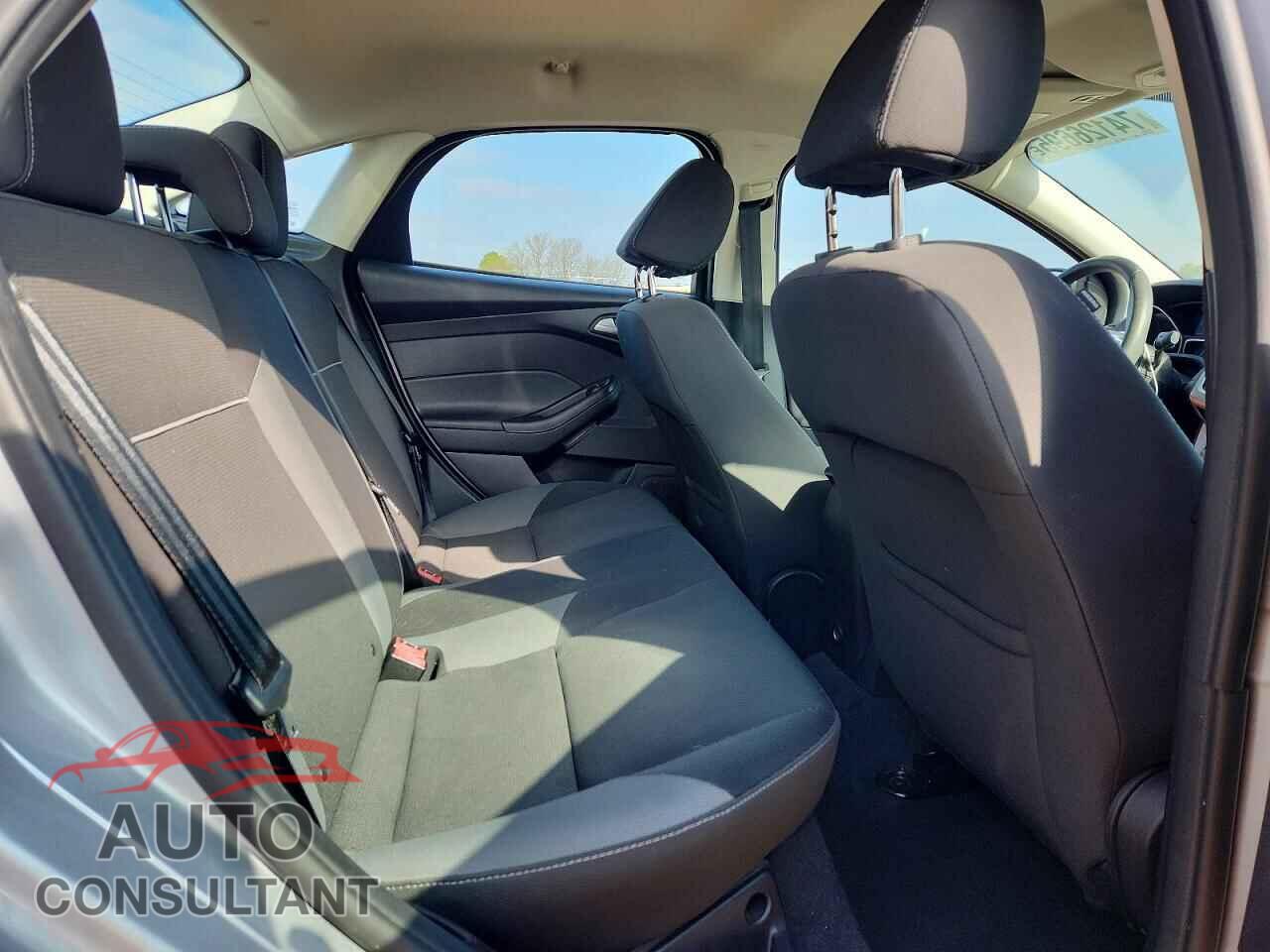 FORD FOCUS 2014 - 1FADP3F21EL226406