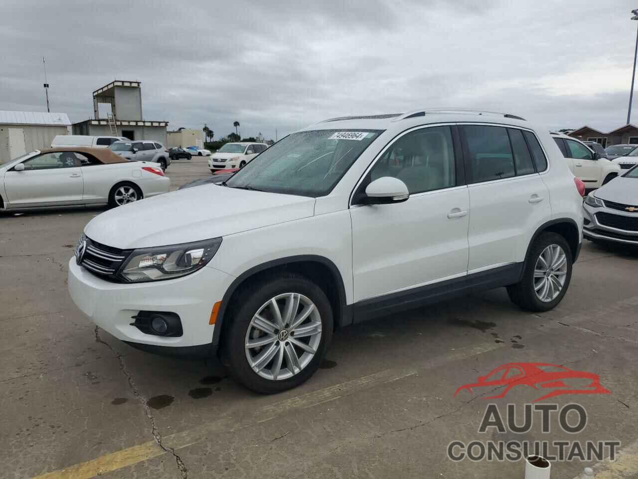 VOLKSWAGEN TIGUAN 2016 - WVGAV7AX0GW561246