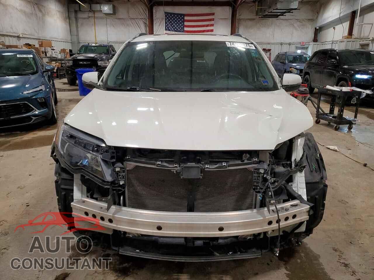 HONDA PILOT 2017 - 5FNYF6H05HB098884