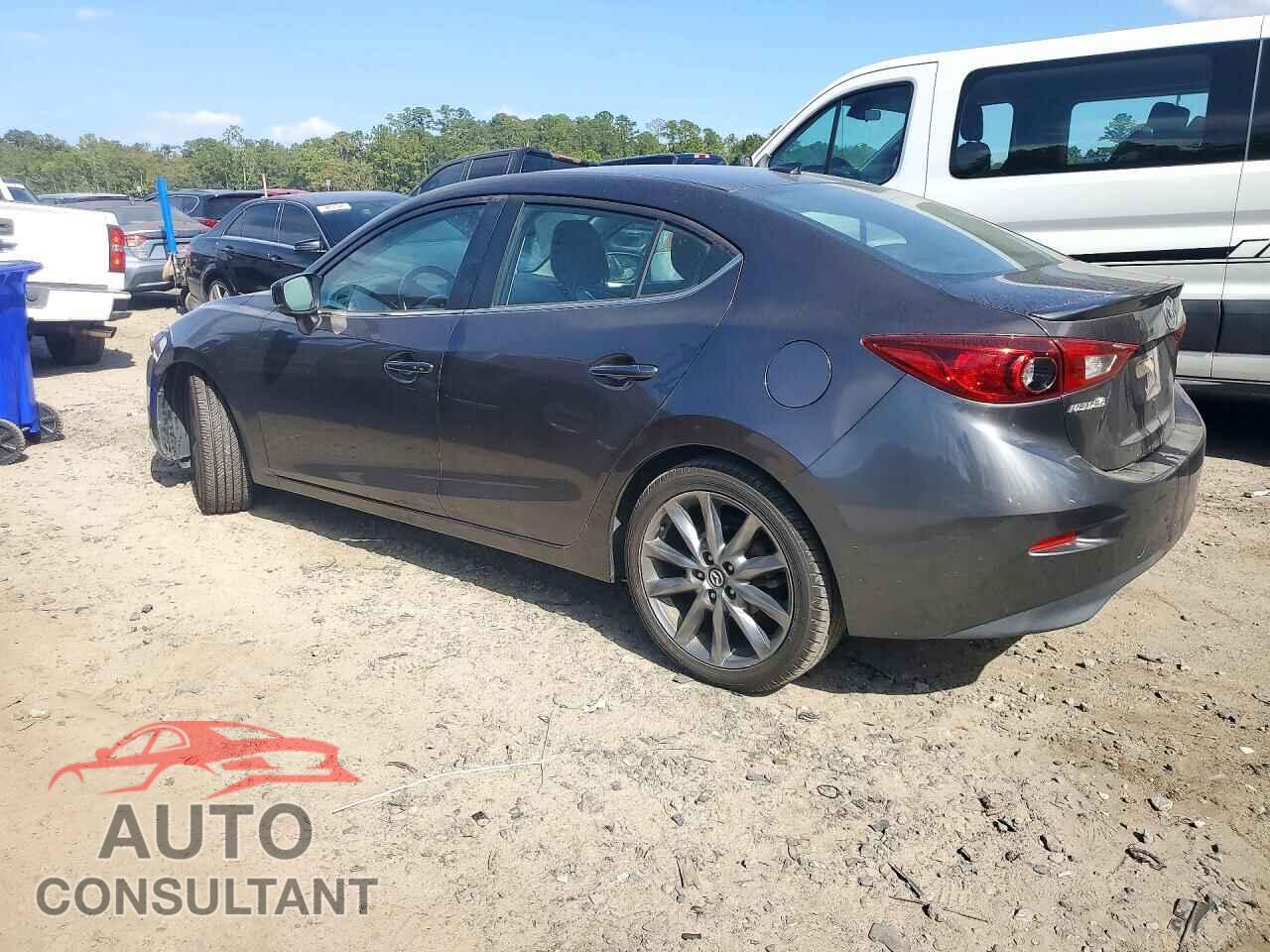 MAZDA 3 2018 - 3MZBN1V36JM235632