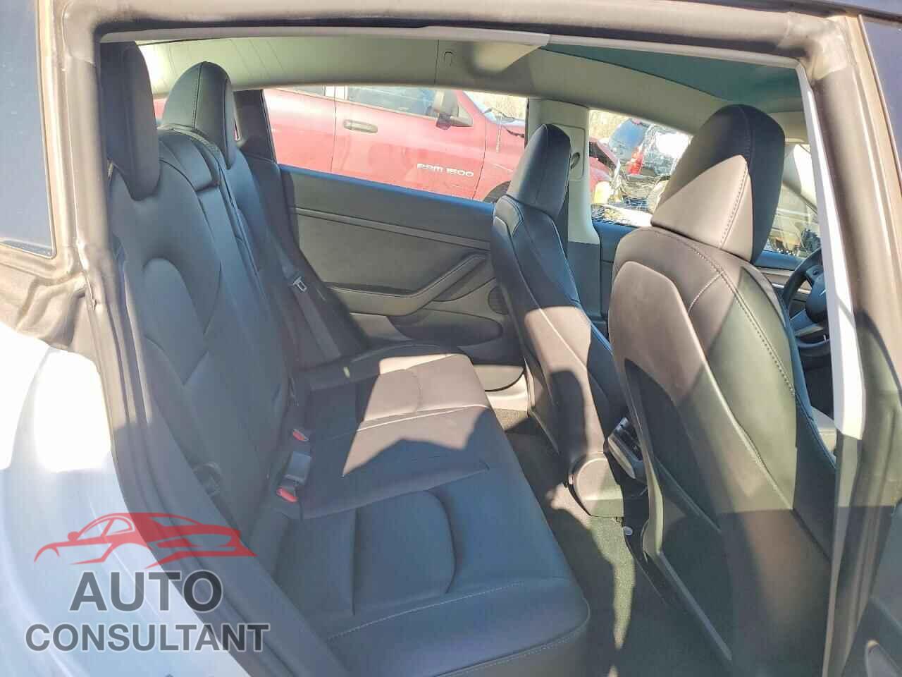 TESLA MODEL 3 2023 - 5YJ3E1ECXPF500458
