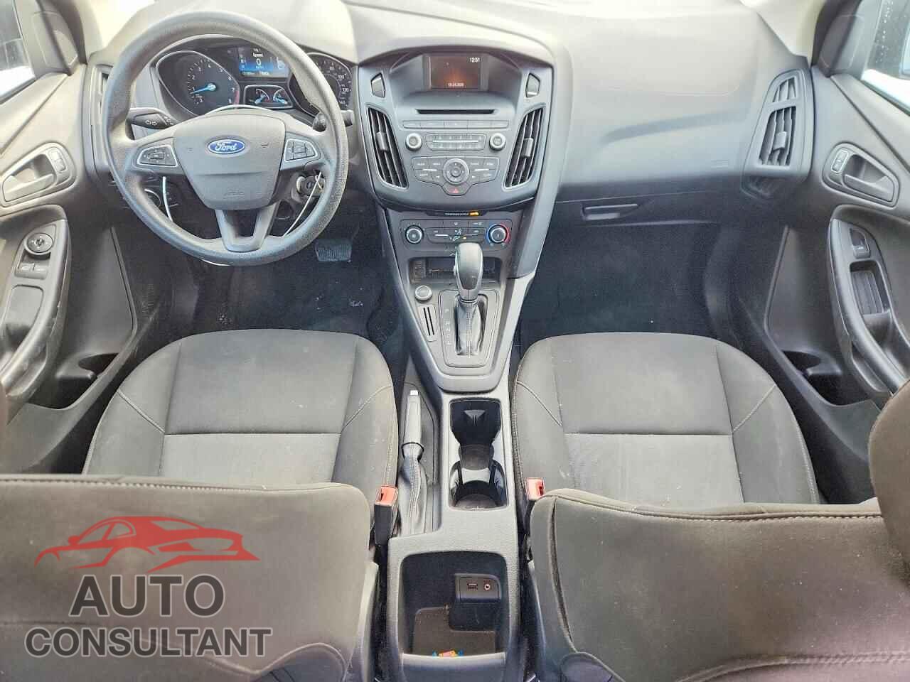 FORD FOCUS 2015 - 1FADP3E2XFL328158