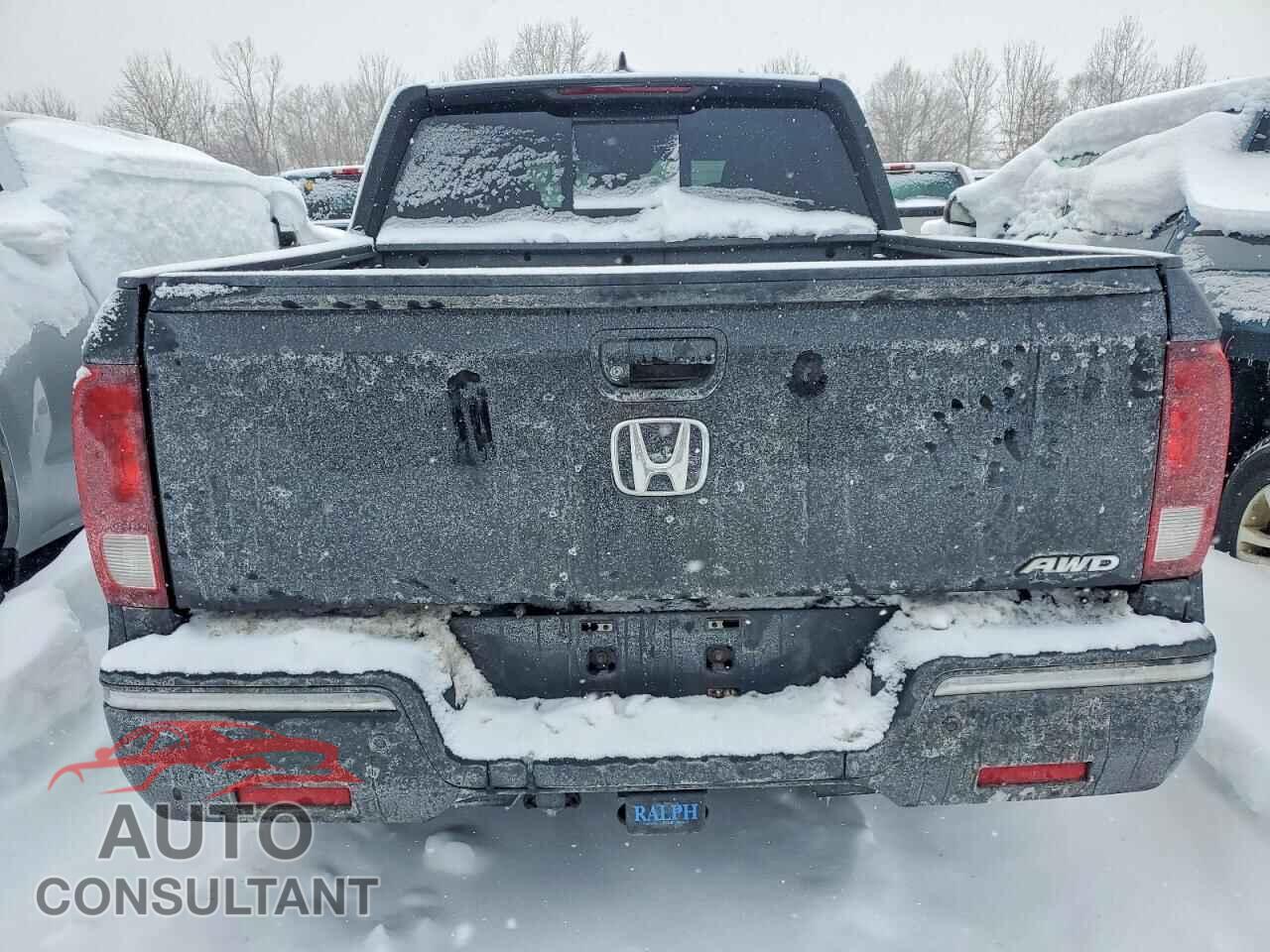 HONDA RIDGELINE 2018 - 5FPYK3F77JB001871