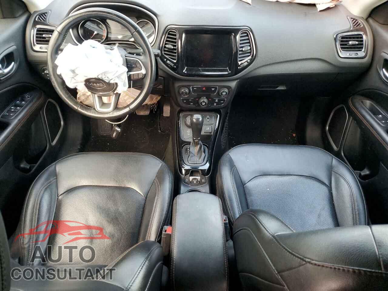 JEEP COMPASS 2019 - 3C4NJDCB4KT669563