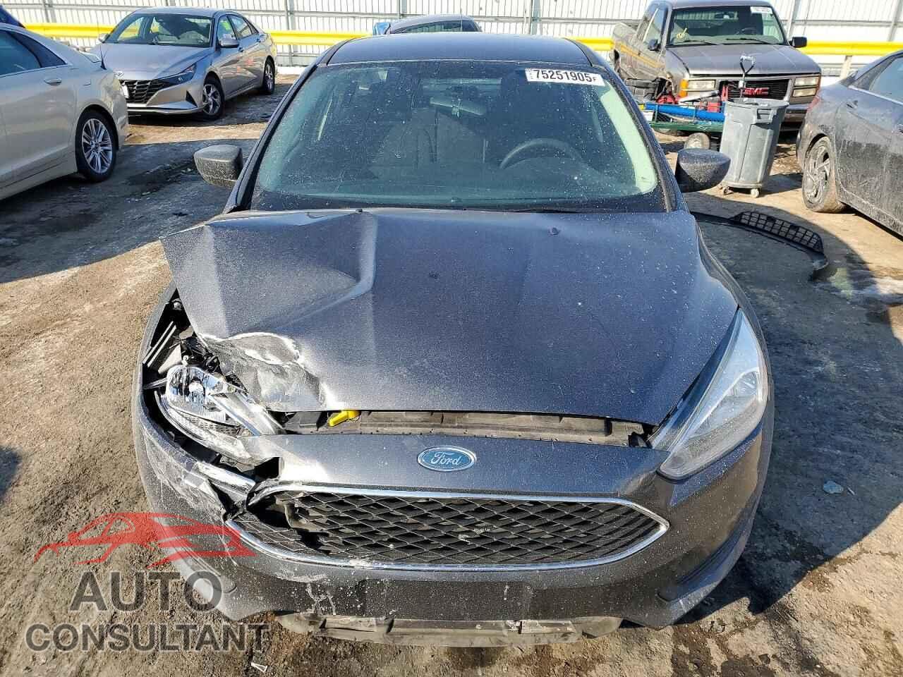 FORD FOCUS 2017 - 1FADP3E25HL337563