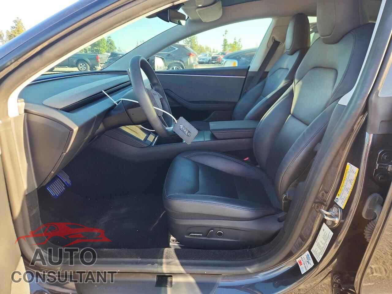 TESLA MODEL 3 2024 - 5YJ3E1EA0RF832930
