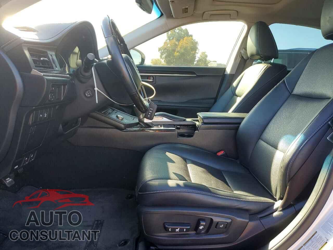 LEXUS ES300 2016 - JTHBW1GG3G2109307