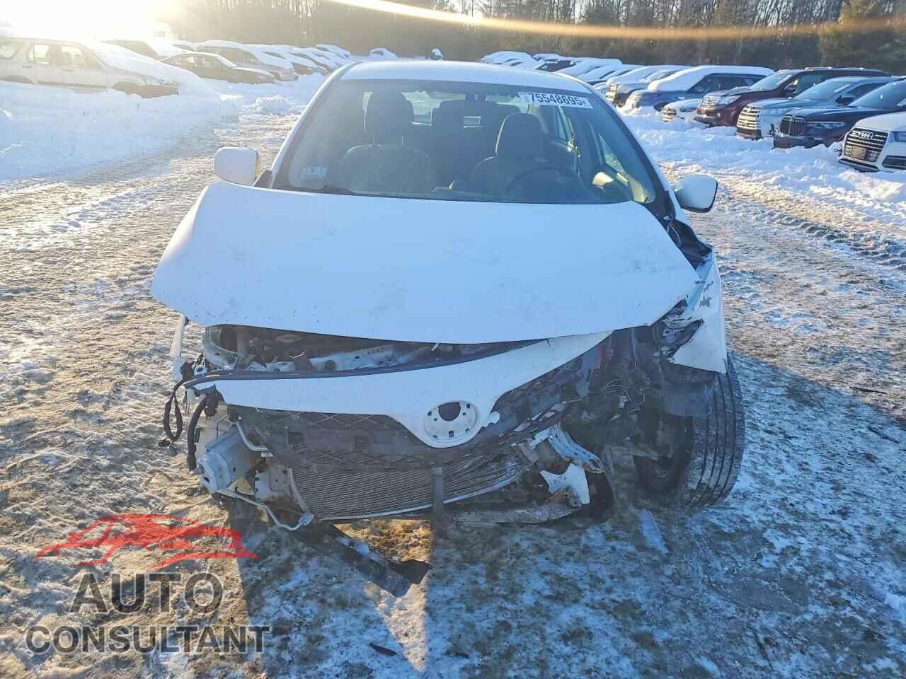TOYOTA COROLLA 2013 - 2T1BU4EE9DC920990