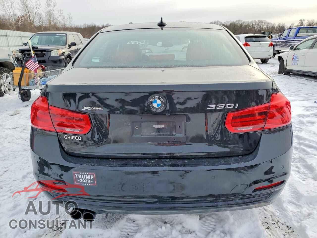 BMW 3 SERIES 2017 - WBA8D9C37HA011016