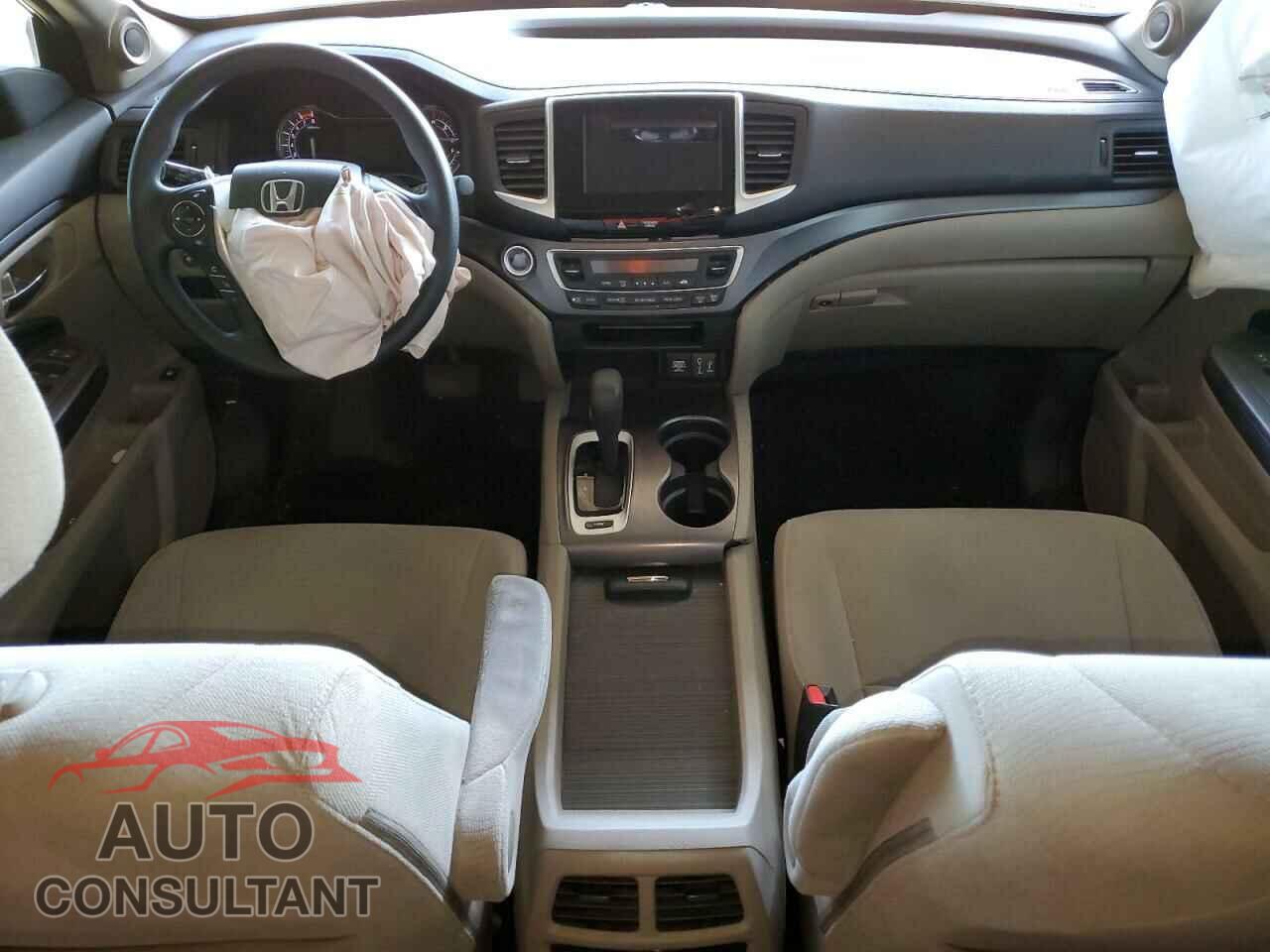 HONDA PILOT 2017 - 5FNYF5H31HB021238