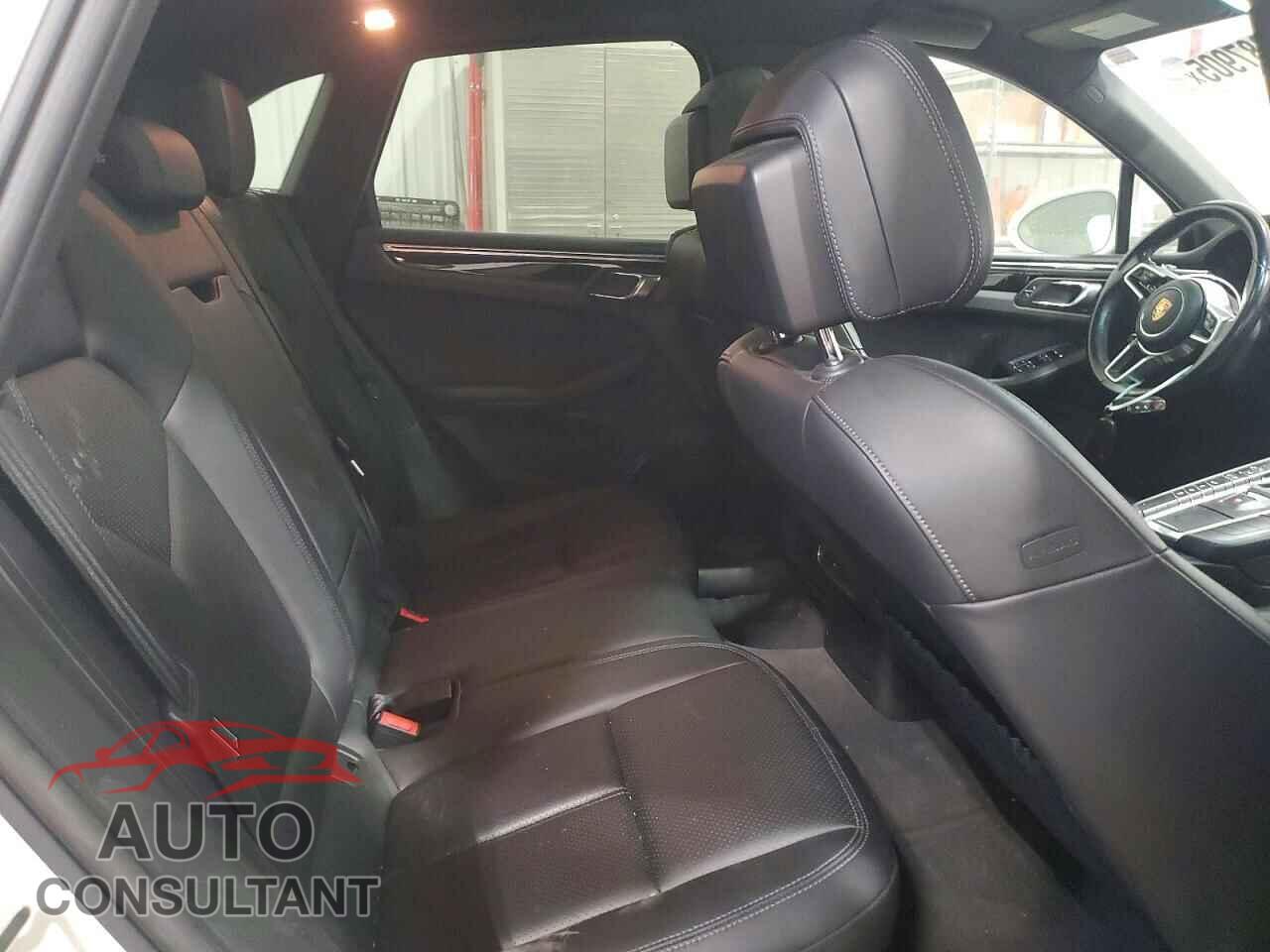 PORSCHE MACAN 2015 - WP1AB2A50FLB56923