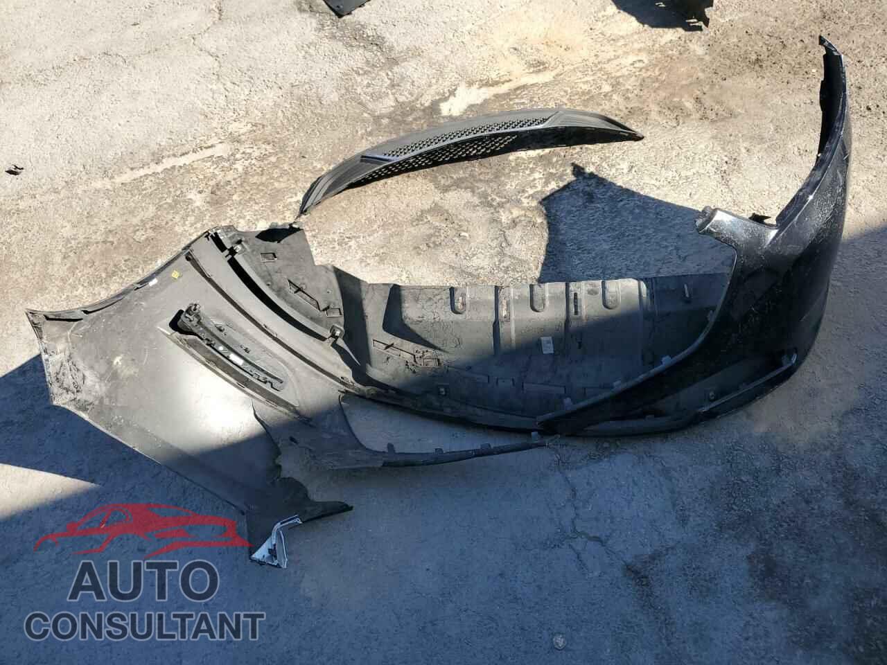 FORD TAURUS 2018 - 1FAHP2F82JG110313