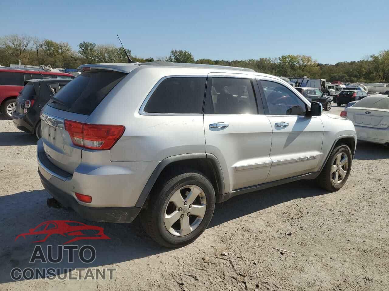 JEEP GRAND CHER 2011 - 1J4RR5GG0BC511006