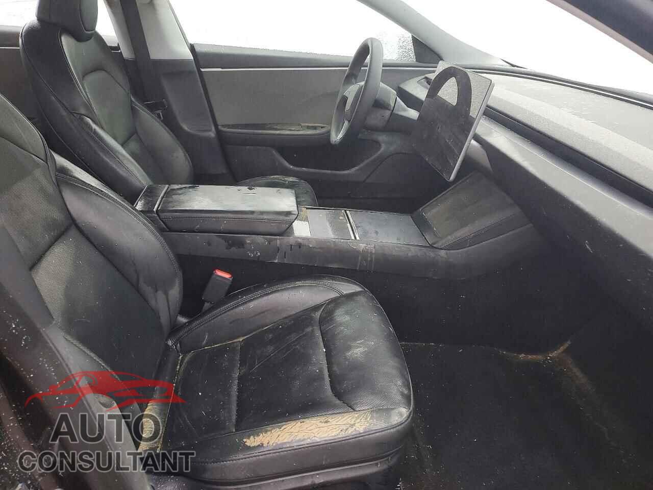 TESLA MODEL 3 2025 - 5YJ3E1EA8SF917925