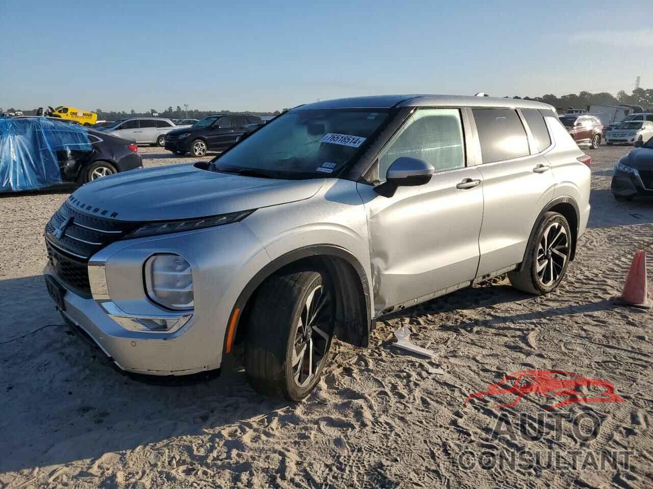 MITSUBISHI OUTLANDER 2023 - JA4J3UA84PZ050312