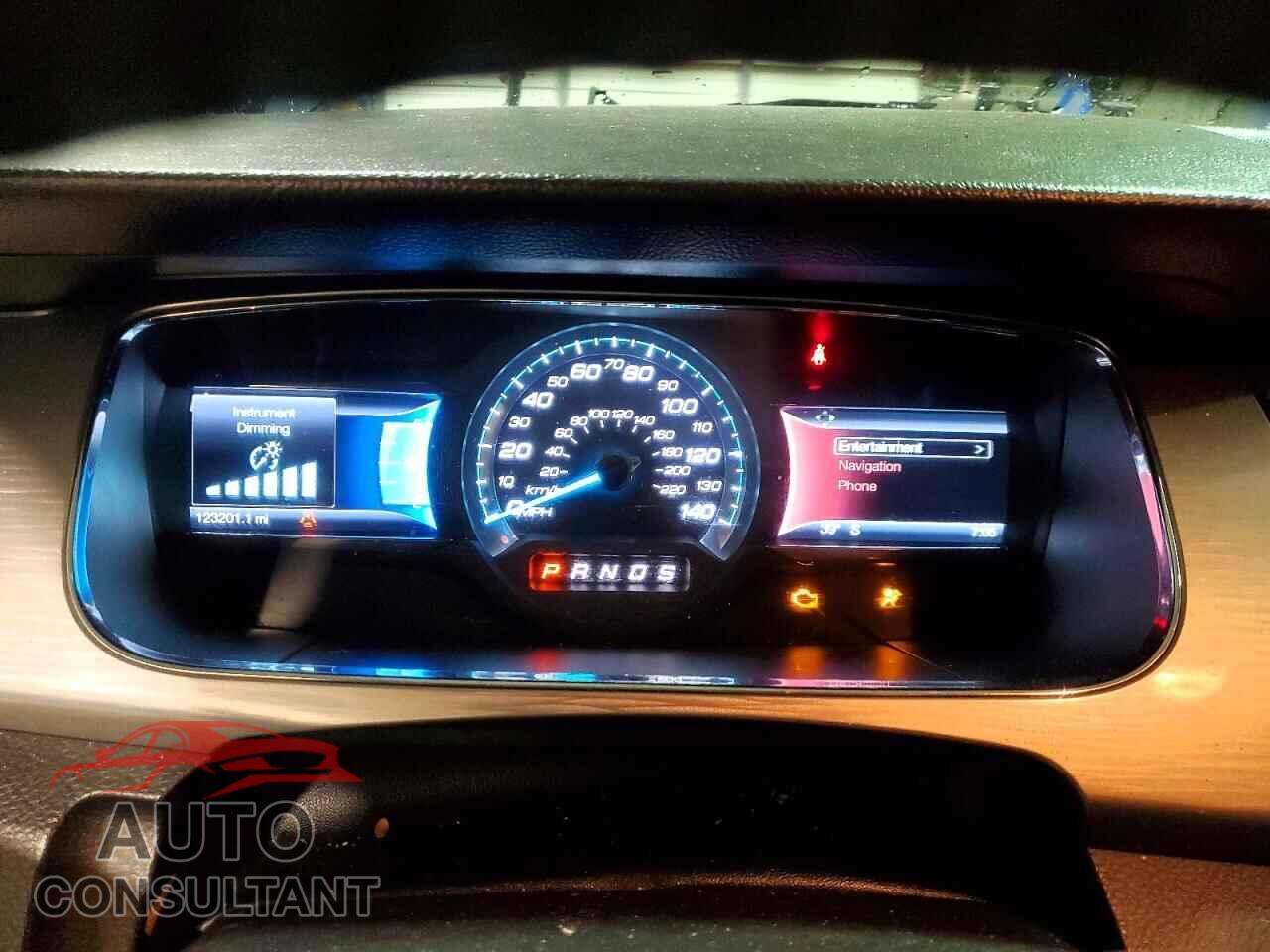 FORD TAURUS 2016 - 1FAHP2E85GG141100