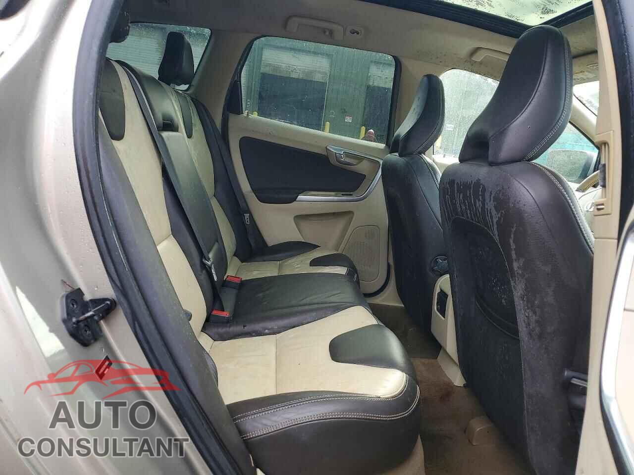 VOLVO XC60 2011 - YV4952DZ3B2220105