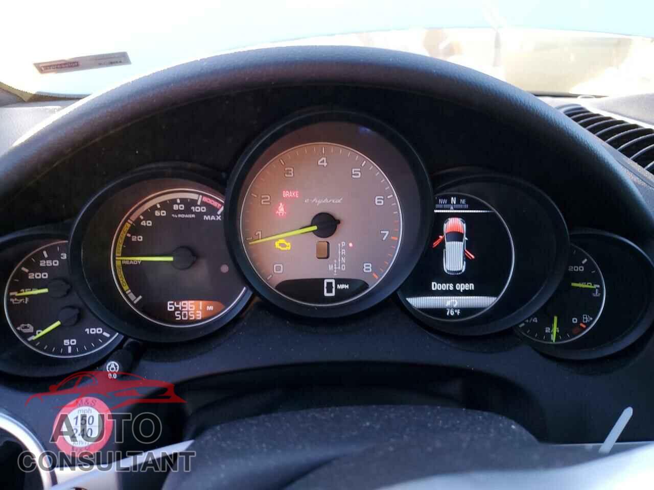 PORSCHE CAYENNE 2017 - WP1AE2A25HLA72032