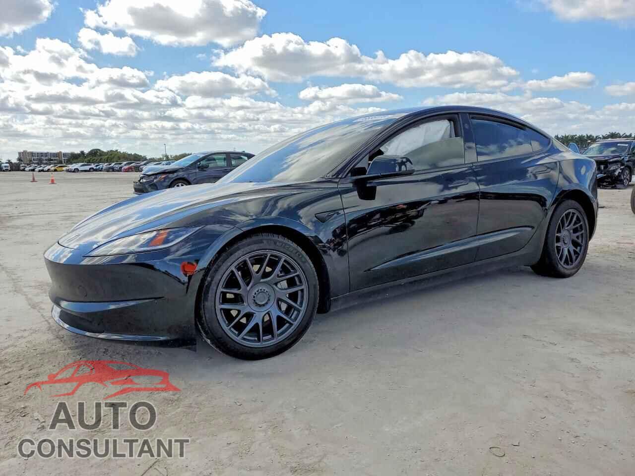 TESLA MODEL 3 2024 - 5YJ3E1EA5RF872467